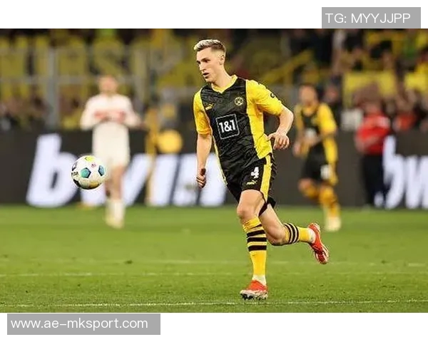 卡恩称施洛特贝克适合拜仁已关注22年期待加盟